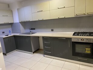 De vânzare apartament decomandat 2 camere