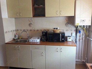 Închiriez Apartament 3 camere Năvodari decomandat