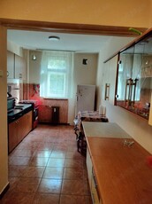 Închiriez apartament cu 2camere circular,etaj1,str.Nanterre,sc.3,ap.6