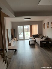 Inchiriez apartament in casa duplex