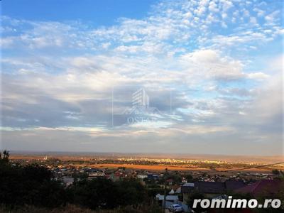 Măgura-Dealu Mare-vilă P+M-teren 1. 420 mp-vedere panoramică spre oraș