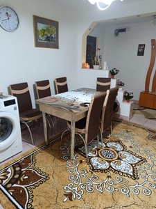 Apartament 2 camere decomandat , parter cu balcon