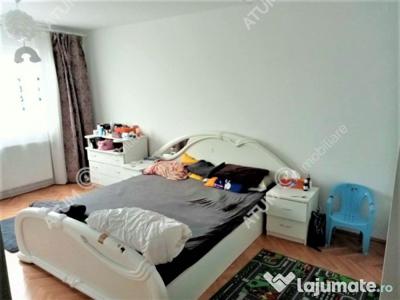 Apartament cu 3 camere decomandate in zona Vasile Aaron din