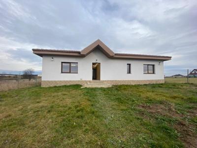 Casa noua in Alparea-la 10 km de Oradea