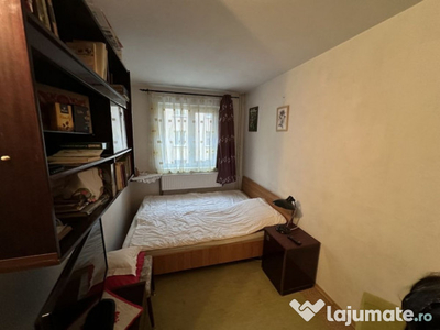 Apartament 3 camere decomandat,Astra,etaj 1,82500 Euro