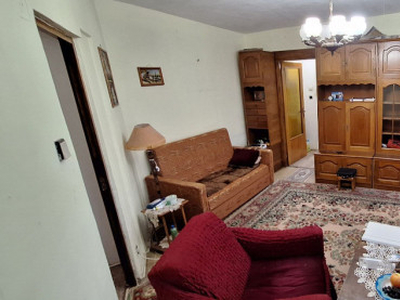 Apartament cu 3 camere de vanzare in zona Chisinau - Diham