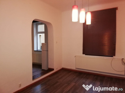 Apartament cu o camera spatios la casa vizavi de Afi Mall