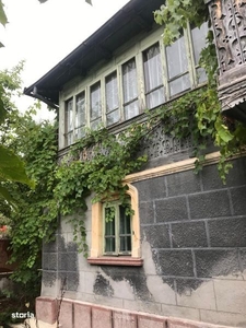 Vand casa la tara in judetul Valcea sat Budele