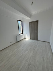 Apartament 2 camere decomandat 2/3 +M