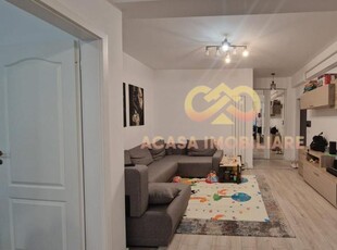 APARTAMENT 3 CAMERE MOBILAT UTILAT CU TERASA