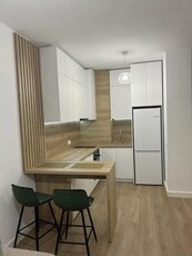 Apartament cu 2 camere, semidecomandat, Zona Baza 3