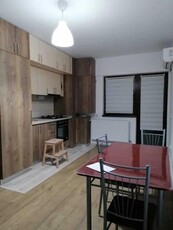 Apartament cu 2 camere, zona Bucium