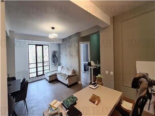 Apartament cu 4 camere de vanzare in zona Arcul de Triumf