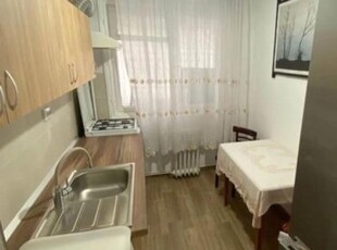 Apartament de inchiriat, 2 camere, semidecomandat, 54 mp, Nicolina, Piata Nicolina, Cod 157085