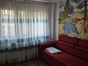 Inchiriere apartament 3 camere Strada Segarcea nr. 7, bl