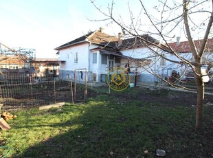 Vand casa P+Pod in Hunedoara, zona Chizid-Piata Obor, teren 491mp