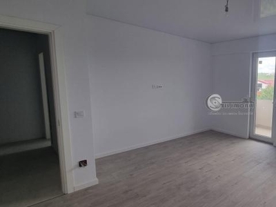 Apartament 2 camere -decomandat - Bucium