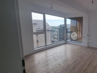 Apartament 2 camere decomandat - Str. Soarelui