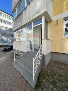 Apartament 2 camere inchiriere in bloc de apartamente Piatra-Neamt, Precista