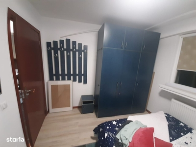 Vand apartament cu 3 camere