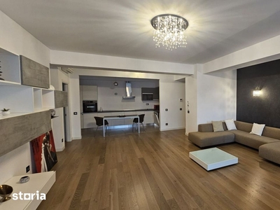 Apartament cu 3 camere, strada Sub Cetate, semifinisat