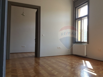 Apartament 4 camere vanzare in bloc de apartamente Cluj-Napoca, Ultracentral