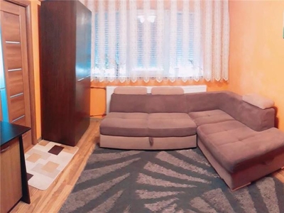 Apartament cu 2 camere mobilat si utilat