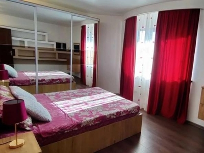 Apartament de inchiriat, 2 camere, semidecomandat, 56 mp, Centru, Cuza Voda - Posta, Cod 153800