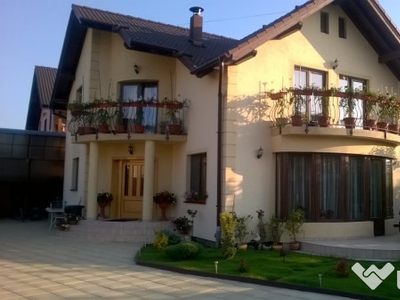 Casa singur in curte Sibiu Central