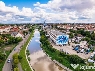 Clădire malul Râului Bega zona Fabric