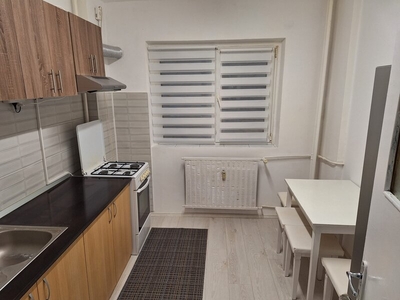 Inchiriere apartament 2 camere Aparatorii Patriei Metrou