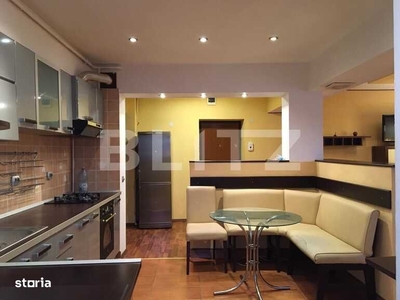 Ocazie! Apartament de 3 camere, decomandat, 90 mp, Central!