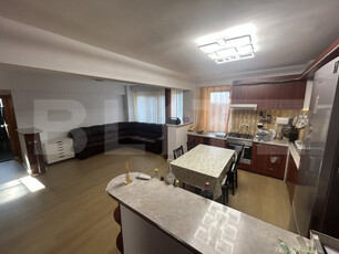 Apartament 4 camere