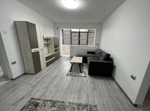 Apartament de 2 camere, 50 mp, semidecomandat, zona Titan