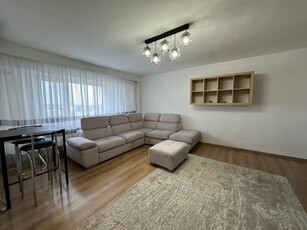 Apartament de 2 camere, 55 mp, decomandat, balcon, zona Ion Mihalache