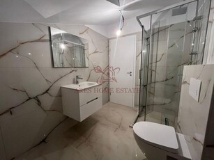 Apartament de Vanzare - Mansarda Inalta, 56 mp, 2 Locuri de Parcare.