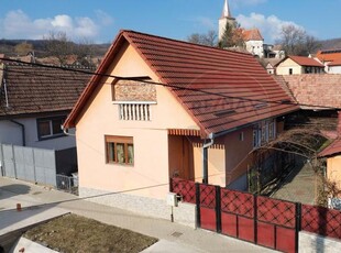 Casa in satul sasesc Curciu, judetul Sibiu renovata in 2015