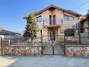 Casa spatioasa si moderna in Timisoara Zona Ciarda Rosie