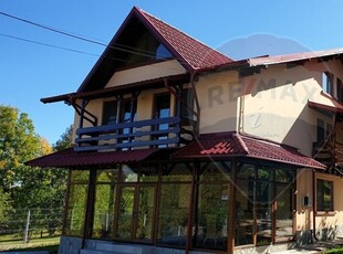 Hotelpensiune 11 camere vanzare in Prahova, Plaiu (Provita de Sus)