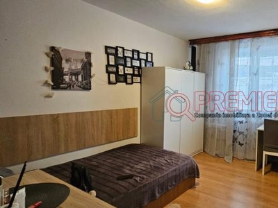 Aparatorii Patriei vanzare apartament 3 camere