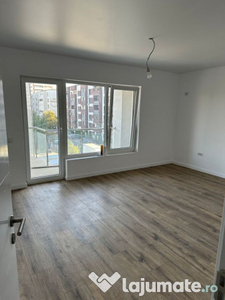 Apartament 2 camere 10 minute metrou Aparatorii Patriei