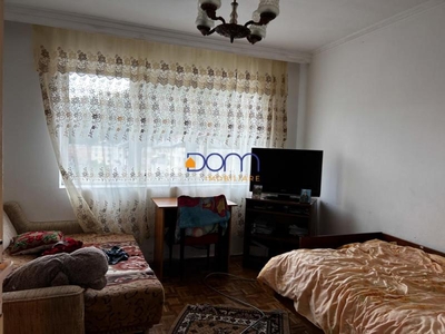 Apartament 3 camere decomandat Baile Herculane