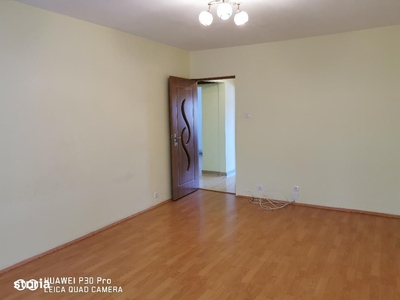 Apartament 2 camere de vanzare decomandat zona Lido, etaj 2 din 4