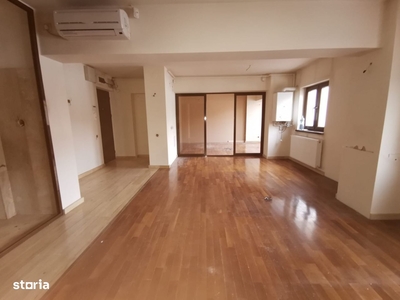 Apartament 2 camere de vanzare, zona centru, etaj 1, 50mp