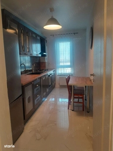 Apartament decomandat, structura mare, etaj 1 - Zona Coresi