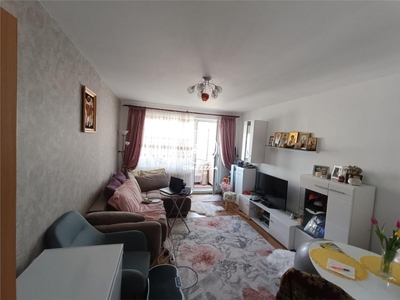 Apartament 3 camere de vanzare Alexandru cel Bun