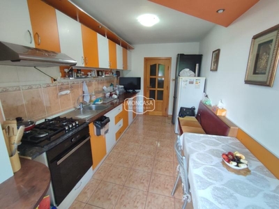 Apartament 3 camere, decomandat mobilat si utilat, zona Armeana-Piata Mare