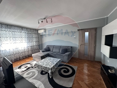 Apartament 3 camere inchiriere in bloc de apartamente Arad, Central