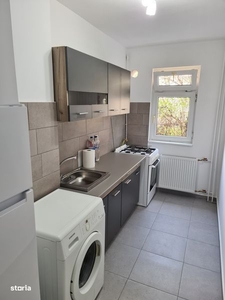 Apartament cu o camera, etaj intermediar