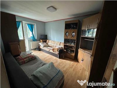 Apartament cu 2 camere, decomandat-Zona Astra